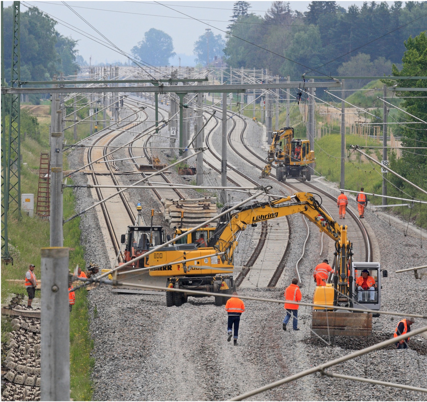 Arbeiten an Eisenbahnstrecke, Bau, Ausbau, Modernisierung der Infrastruktur, Bauprojekte.